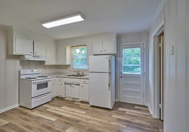 Photo 4 of Multi family home for sale at 634 Anderson Ln, Madison, TN 37115 | MLS# 3251585 | Listing updated on 2026-09-08