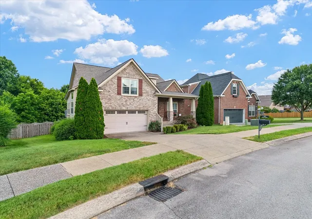 Photo 2 of Single family home for sale at 1002 Aenon Cir, Spring Hill, TN 37174 | MLS# 3260538 | Listing updated on 2026-09-16