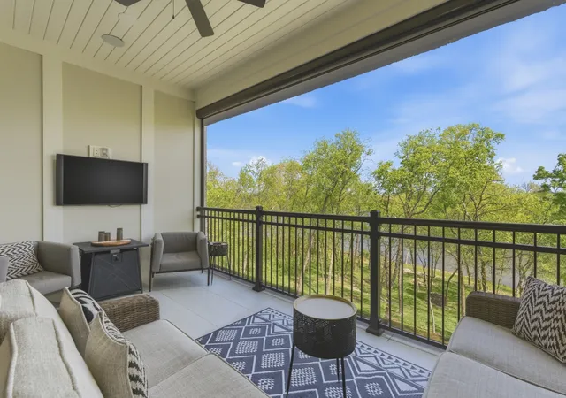 Photo 1 of Townhouse for sale at 1024 Clb View Dr #B301, Gallatin, TN 37066 | MLS# 3261036 | Listing updated on 2026-09-16