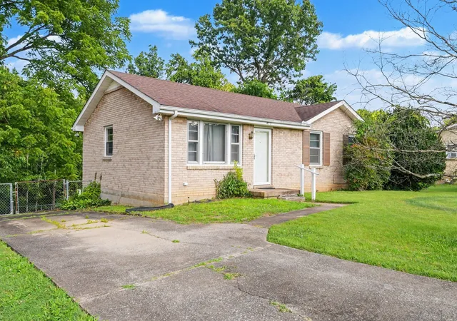 Photo 1 of Sale Pending at 453 Gary Hills Dr, Clarksville, TN 37043 | MLS# 3268763 | Listing updated on 2026-09-16