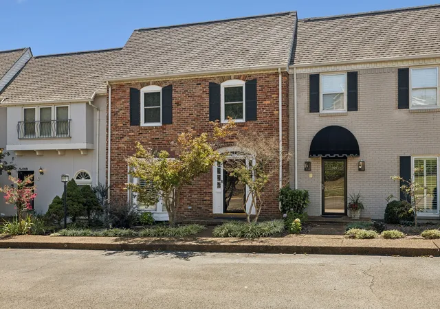 Photo 2 of Condo for sale at 105 Foxborough Sq W, Brentwood, TN 37027 | MLS# 3268559 | Listing updated on 2026-09-16