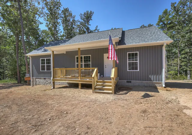 Photo 2 of Single family home for sale at 111 Bella Way, Hohenwald, TN 38462 | MLS# 3316370 | Listing updated on 2026-09-24