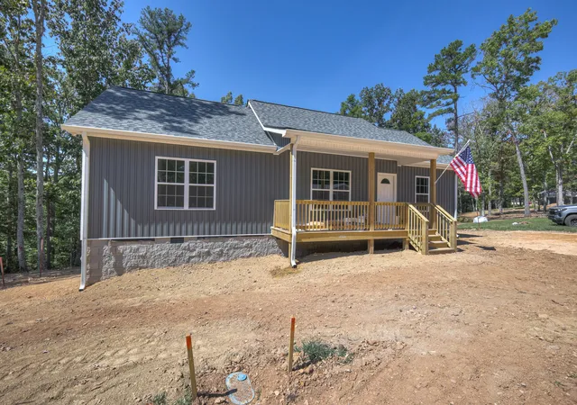 Photo 3 of Single family home for sale at 111 Bella Way, Hohenwald, TN 38462 | MLS# 3316370 | Listing updated on 2026-09-24