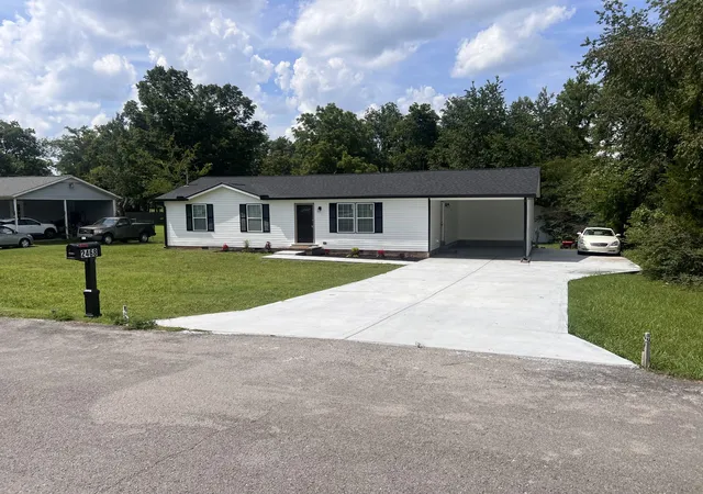 Photo 3 of Single family home for sale at 2468 River Oaks Dr, Murfreesboro, TN 37129 | MLS# 3269735 | Listing updated on 2026-10-08