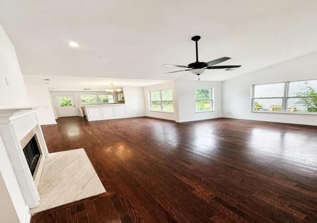 Photo 3 of Single family home for sale at 1050 Bradford Park Rd, Mount Juliet, TN 37122 | MLS# 3270491 | Listing updated on 2026-09-30