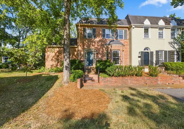 Photo 1 of Townhouse for sale at 4400 Belmont Park Ter #251, Nashville, TN 37215 | MLS# 3304305 | Listing updated on 2026-09-16