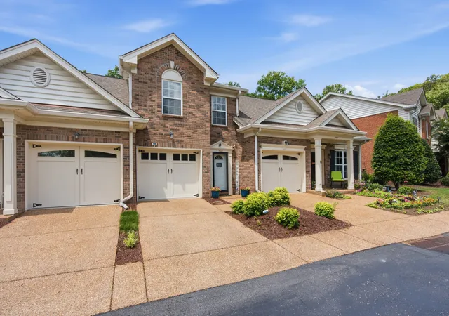 Photo 3 of Townhouse for sale at 1648 Brentwood Pointe, Franklin, TN 37067 | MLS# 3262920 | Listing updated on 2026-09-23