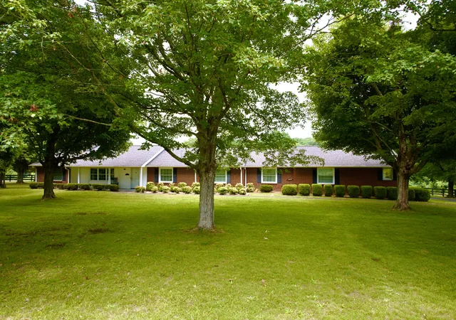Photo 2 of Single family home for sale at 6881 Glidewell Rd, Cross Plains, TN 37049 | MLS# 3270648 | Listing updated on 2026-09-17