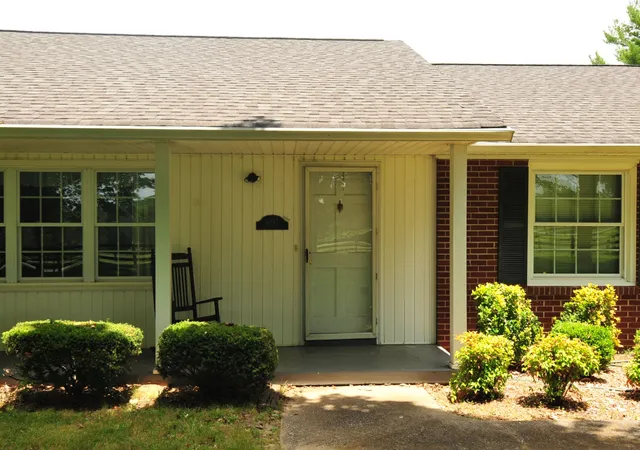 Photo 3 of Single family home for sale at 6881 Glidewell Rd, Cross Plains, TN 37049 | MLS# 3270648 | Listing updated on 2026-09-17