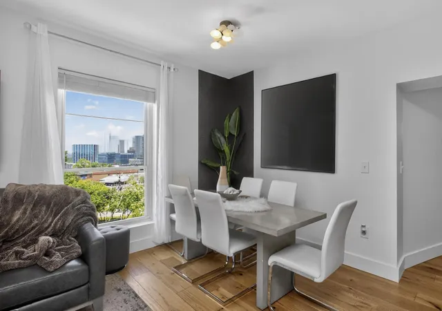 Listing Photo 4 - Condo for sale in building located at 11 Music Sq E, Nashville, TN 37203 - Unit #608