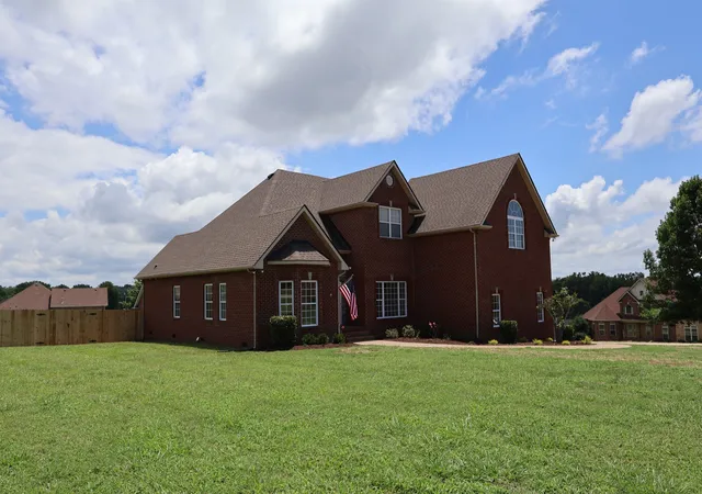 Photo 2 of Single family home for sale at 203 James Matthew Ln, Mount Juliet, TN 37122 | MLS# 3285839 | Listing updated on 2026-09-08
