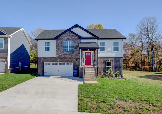 Photo 3 of Single family home for sale at 779 Boreal Way, Clarksville, TN 37042 | MLS# 3298488 | Listing updated on 2026-09-16