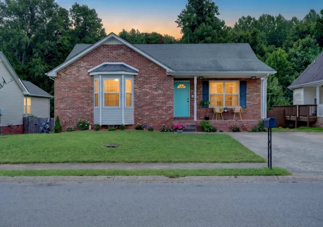 Photo 2 of Single family home for sale at 2688 Cider Dr, Clarksville, TN 37040 | MLS# 3282444 | Listing updated on 2026-09-22