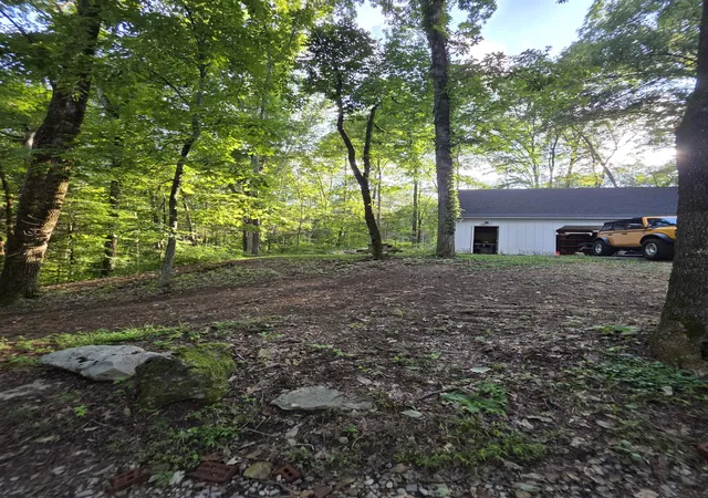 Photo 3 of Single family home for sale at 4980 Louise Crk Rd, Cunningham, TN 37052 | MLS# 3501134 | Listing updated on 2026-09-16