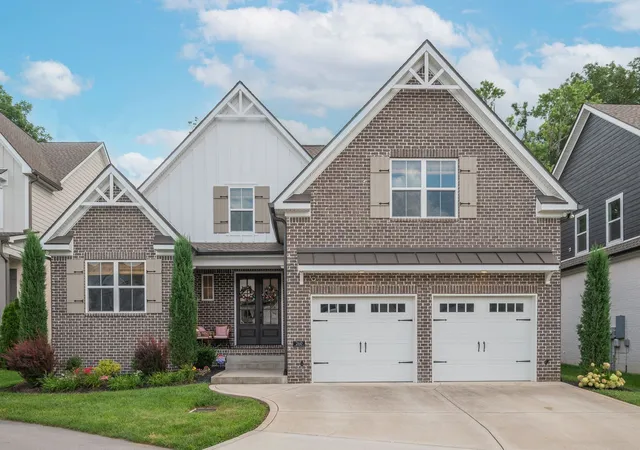 Photo 1 of Single family home for sale at 260 Valley Bnd Dr, Nashville, TN 37214 | MLS# 3320382 | Listing updated on 2026-09-16