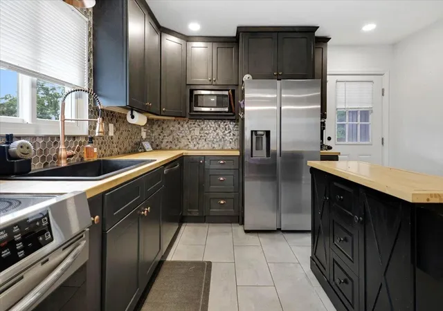 Photo 4 of Single family home for sale at 3503 Lockwood Cir, Chattanooga, TN 37415 | MLS# 3288041 | Listing updated on 2026-10-27