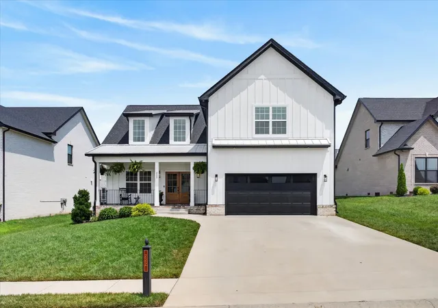 Photo 1 of Single family home for sale at 222 Bluebell Dr, Clarksville, TN 37043 | MLS# 3304312 | Listing updated on 2026-09-16