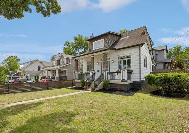 Photo 3 of Single family home for sale at 925 Wedgewood Ave, Nashville, TN 37203 | MLS# 3305110 | Listing updated on 2026-09-17