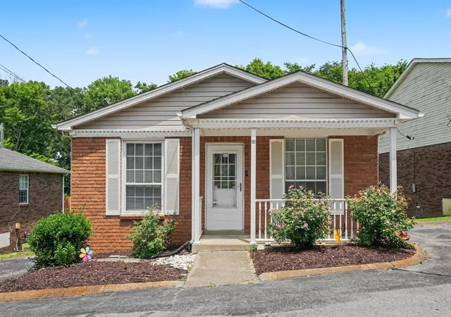Photo 1 of Condo for sale at 126 Five Oaks Dr, Nashville, TN 37217 | MLS# 3305881 | Listing updated on 2026-09-16