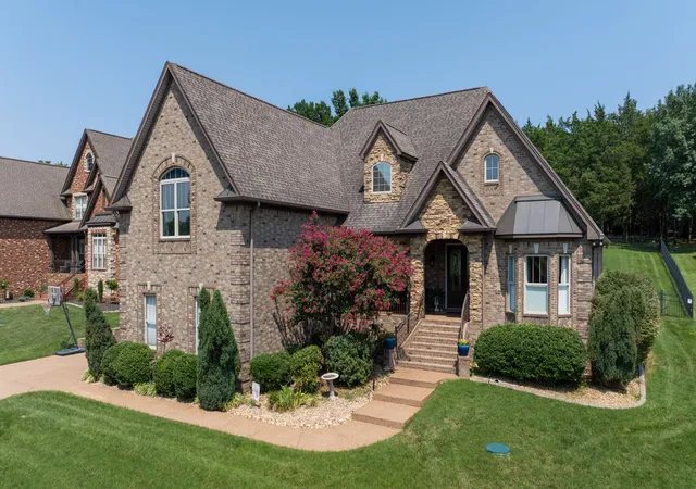 Photo 2 of Single family home for sale at 110 Avalon Bay Dr, Old Hickory, TN 37138 | MLS# 3306514 | Listing updated on 2026-10-03