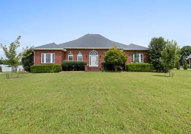 Photo 1 of Single family home for sale at 4907 Sango Rd, Clarksville, TN 37043 | MLS# 3312135 | Listing updated on 2026-09-09
