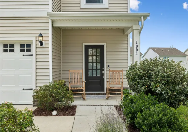 Photo 3 of Single family home for sale at 1004 Baltusrol Ln, Lebanon, TN 37087 | MLS# 3527424 | Listing updated on 2026-09-17