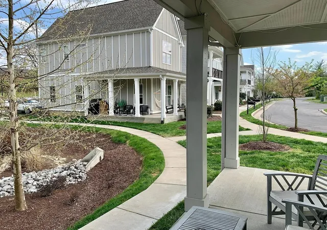 Photo 2 of Single family home for sale at 716 Cottage Park Dr, Nashville, TN 37207 | MLS# 3312510 | Listing updated on 2026-09-18