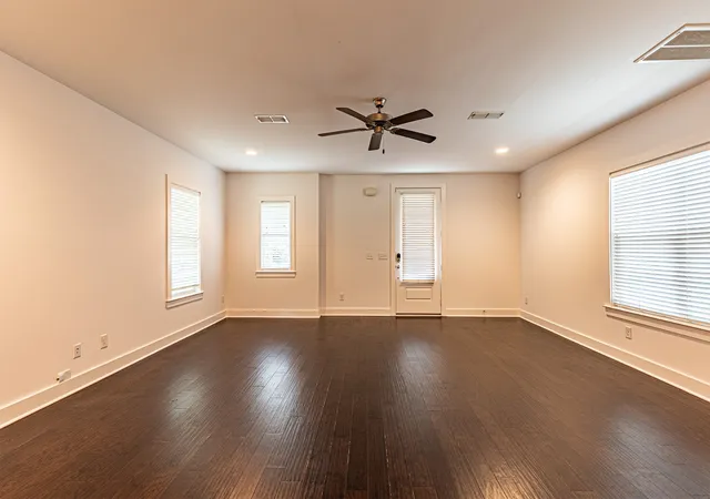 Photo 3 of Single family home for sale at 716 Cottage Park Dr, Nashville, TN 37207 | MLS# 3312510 | Listing updated on 2026-09-18