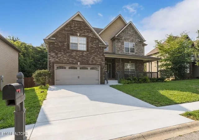 Photo 4 of Single family home for sale at 1181 Dygert Ct, Clarksville, TN 37042 | MLS# 3312492 | Listing updated on 2026-10-15