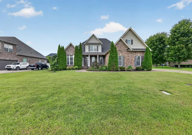 Photo 2 of Single family home for sale at 419 Paul Norman Dr, Murfreesboro, TN 37127 | MLS# 3512767 | Listing updated on 2026-09-18