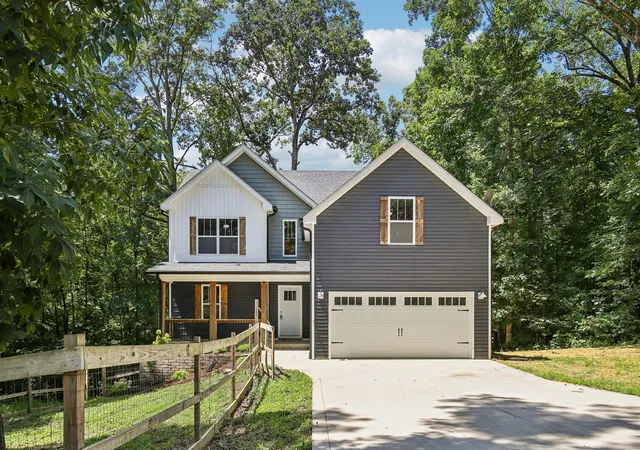 Photo 1 of Single family home for sale at 2320 Bearden Rd, Clarksville, TN 37043 | MLS# 3320929 | Listing updated on 2026-09-17