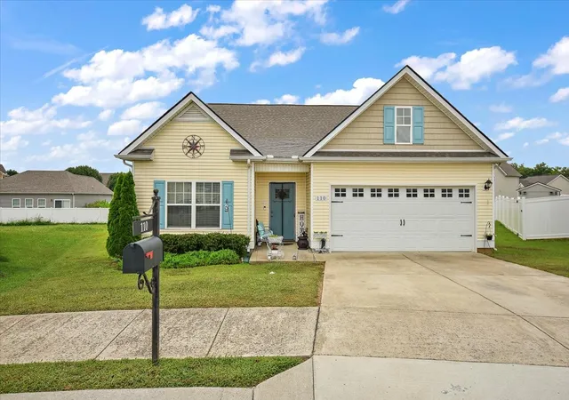 Photo 4 of Single family home for sale at 110 Daughters Ct, Shelbyville, TN 37160 | MLS# 3320330 | Listing updated on 2026-09-17