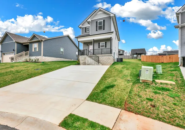 Photo 3 of Single family home for sale at 1465 Isaiah Dr, Clarksville, TN 37042 | MLS# 3318929 | Listing updated on 2026-09-08