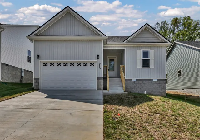 Photo 1 of Single family home for sale at 1162 Tybee Dr, Clarksville, TN 37042 | MLS# 3318935 | Listing updated on 2026-09-17