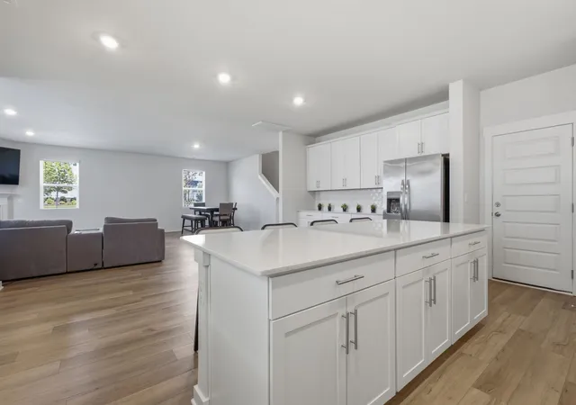 Photo 3 of Single family home for sale at 842 Nightingale Ave, Hendersonville, TN 37075 | MLS# 3500817 | Listing updated on 2026-10-01