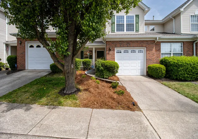 Photo 2 of Townhouse for sale at 2126 Nashboro Blvd, Nashville, TN 37217 | MLS# 3336387 | Listing updated on 2026-09-17