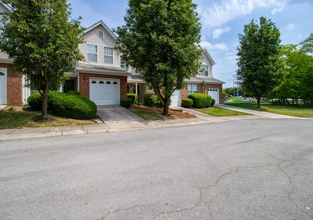 Photo 4 of Townhouse for sale at 2126 Nashboro Blvd, Nashville, TN 37217 | MLS# 3336387 | Listing updated on 2026-09-17