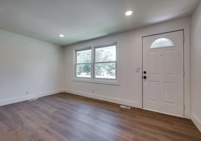 Photo 3 of Single family home for sale at 4127 Edwards Ave, Nashville, TN 37216 | MLS# 3319964 | Listing updated on 2026-09-16