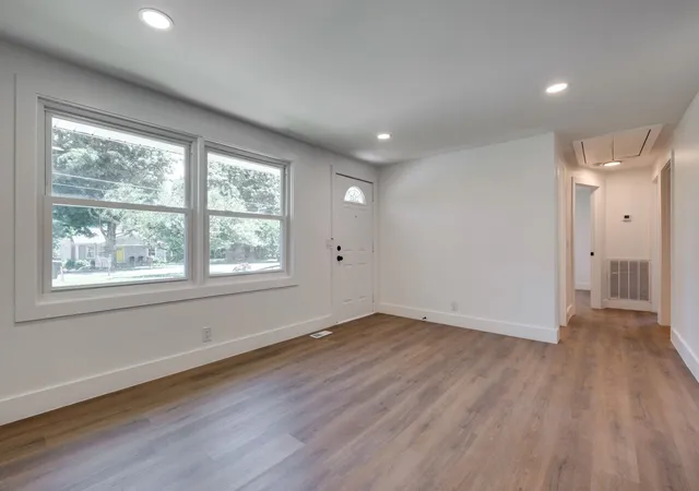Photo 3 of Single family home for sale at 4127 Edwards Ave, Nashville, TN 37216 | MLS# 3319964 | Listing updated on 2026-09-16