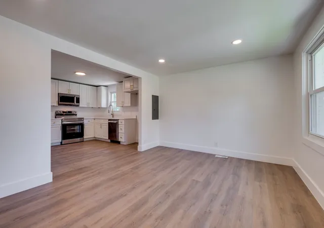 Photo 4 of Single family home for sale at 4127 Edwards Ave, Nashville, TN 37216 | MLS# 3319964 | Listing updated on 2026-09-16