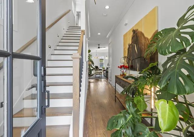 Photo 3 of Single family home for sale at 933 42nd Avenue N, Nashville, TN 37209 | MLS# 3505804 | Listing updated on 2026-09-16