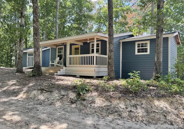 Photo 1 of Single family home for sale at 135 Tooley Trl Ln, Mc Ewen, TN 37101 | MLS# 3505903 | Listing updated on 2026-09-18