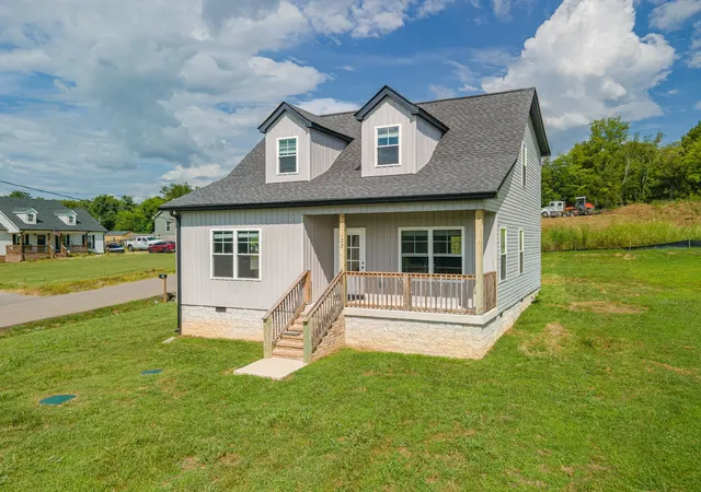 Photo 4 of Single family home for sale at 127 East Hl St, Cornersville, TN 37047 | MLS# 3543173 | Listing updated on 2026-09-08