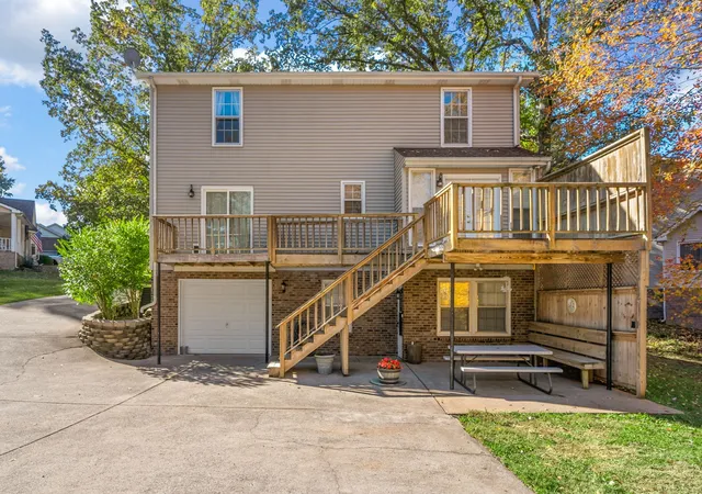 Photo 3 of Single family home for sale at 3430 Shagbark Cir, Clarksville, TN 37043 | MLS# 3336097 | Listing updated on 2026-09-17
