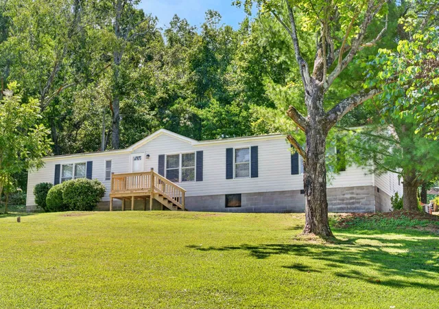 Photo 3 of Manufactured home for sale at 1928 Old Gallatin Rd, Portland, TN 37148 | MLS# 3520954 | Listing updated on 2026-09-17