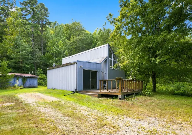 Photo 2 of Single family home for sale at 1456 Sams Crk Rd, Ashland City, TN 37015 | MLS# 3541243 | Listing updated on 2026-09-16