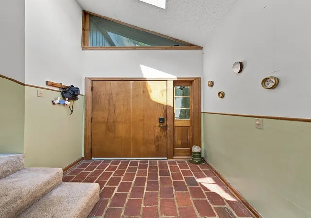 Photo 4 of Single family home for sale at 1456 Sams Crk Rd, Ashland City, TN 37015 | MLS# 3541243 | Listing updated on 2026-09-16