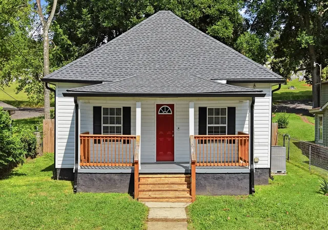 Photo 1 of Single family home for sale at 1252 S Ocoee St, Cleveland, TN 37311 | MLS# 3336080 | Listing updated on 2026-09-17