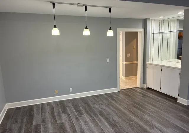 Photo 4 of Townhouse for sale at 2044 Graybar Ln, Nashville, TN 37215 | MLS# 3525724 | Listing updated on 2026-10-29