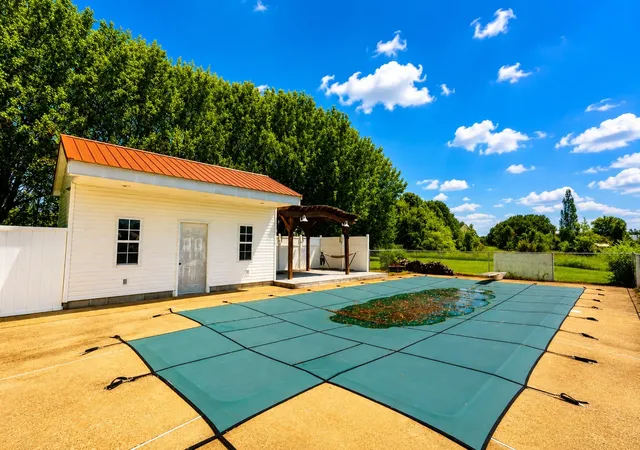 Photo 4 of Single family home for sale at 968 Old Nashville Hwy, Mc Ewen, TN 37101 | MLS# 3499663 | Listing updated on 2026-09-17